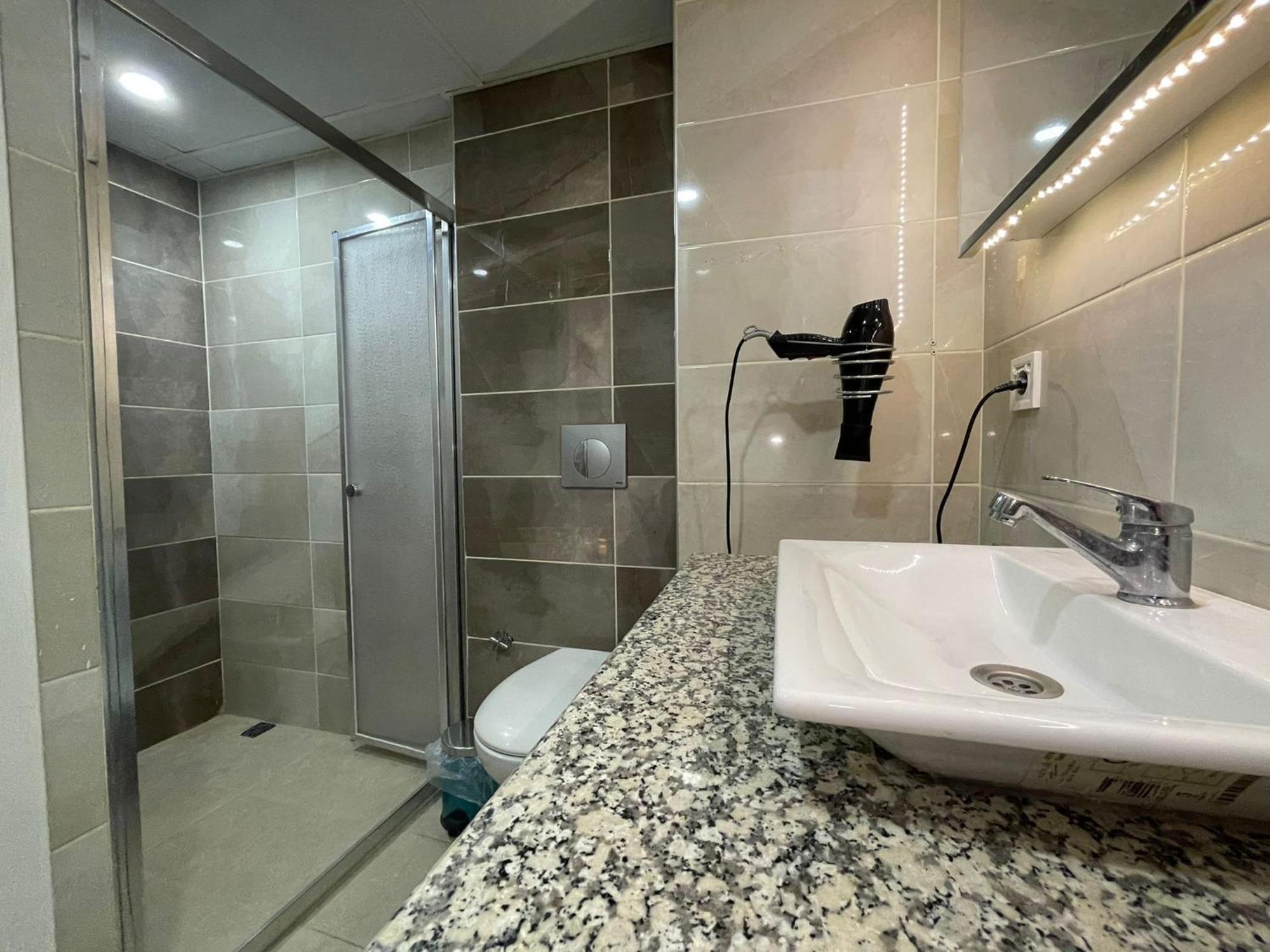 Apart Otel Dnc İzmir